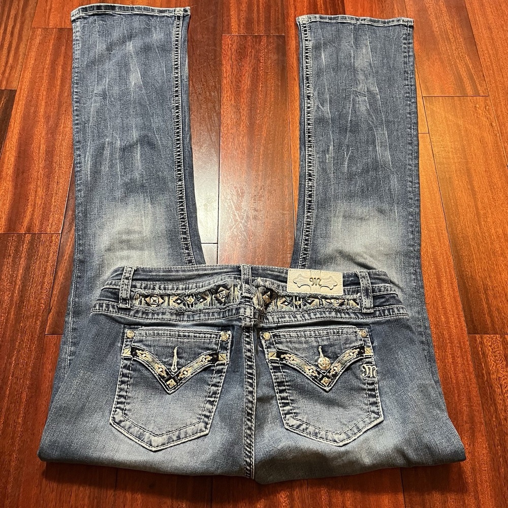 Miss Me Jeans Womens 33 (34x34) Mid-Rise Boot Cut Los Angeles Embroidered M38968